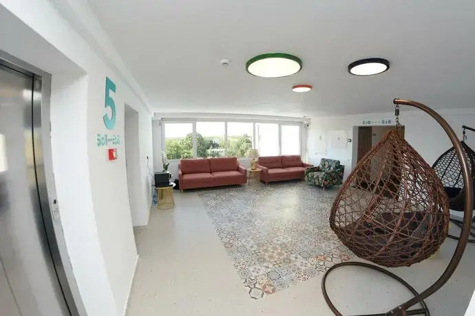 Spring Holiday Resort
