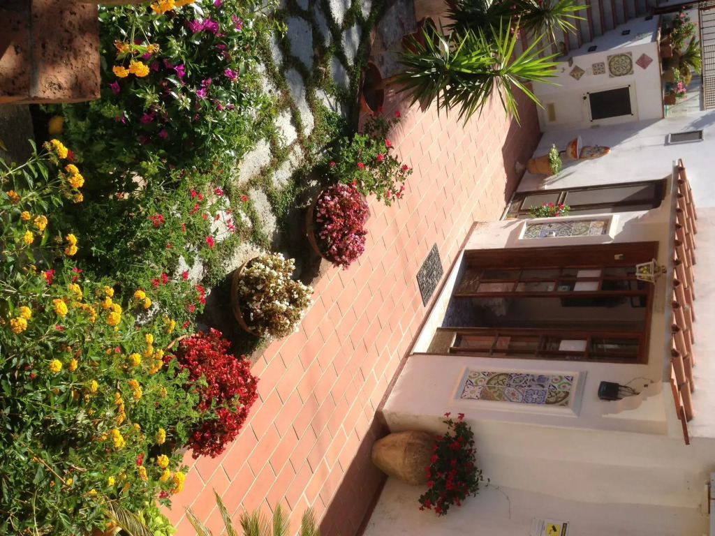 Mediterraneo Guest House