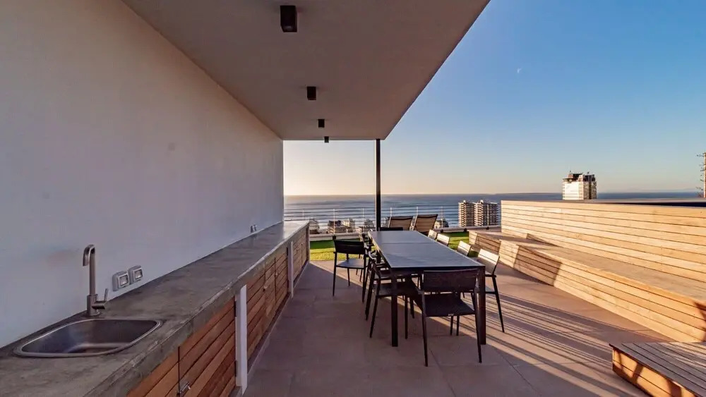 Modern Sea Point Apartment With Wonderful Sea Views Alpha Sunsets