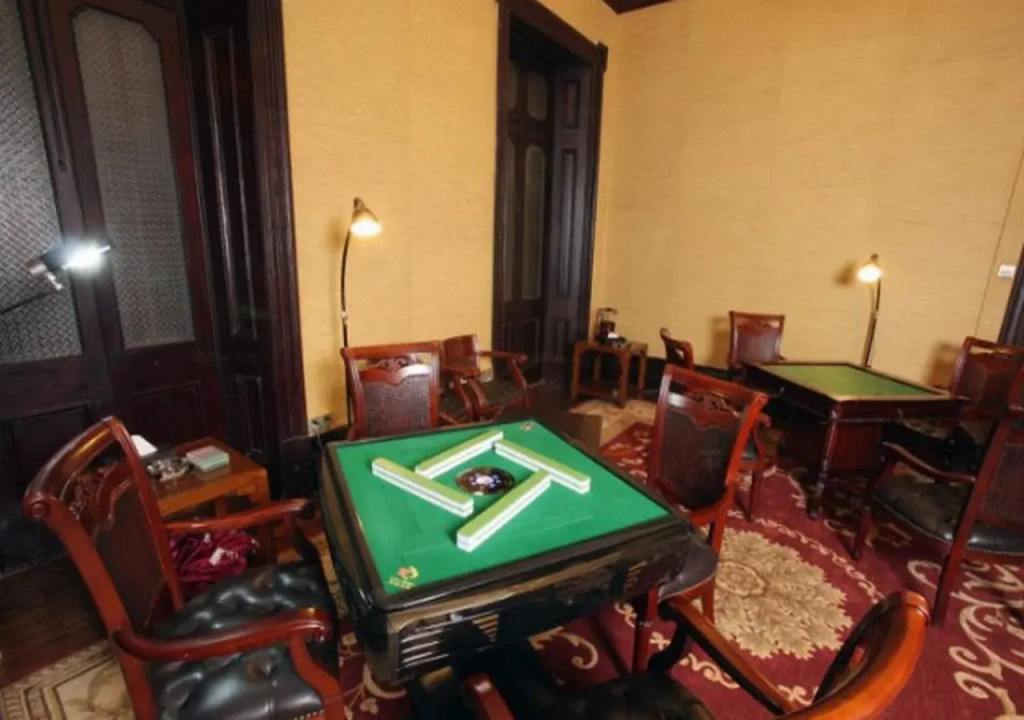 Customs Hotel