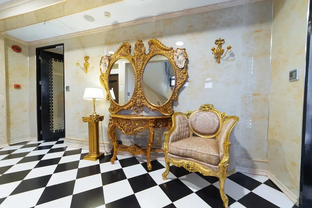Bless Amare Boutique Hotel by RedDoorz