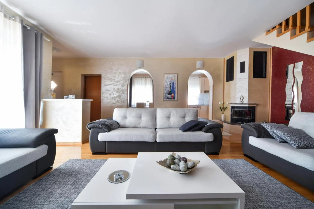 Deluxe Apartment Valentina