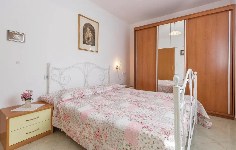 Beautiful Apartment in Vodnjan With 2 Bedrooms