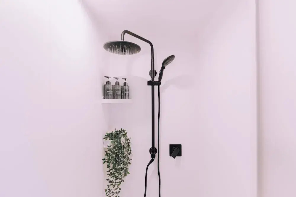 Minimalist Loft 802