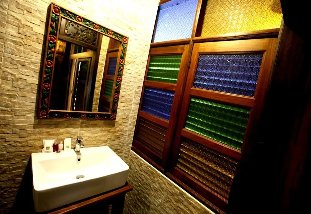 Baanthep Antique Homestay