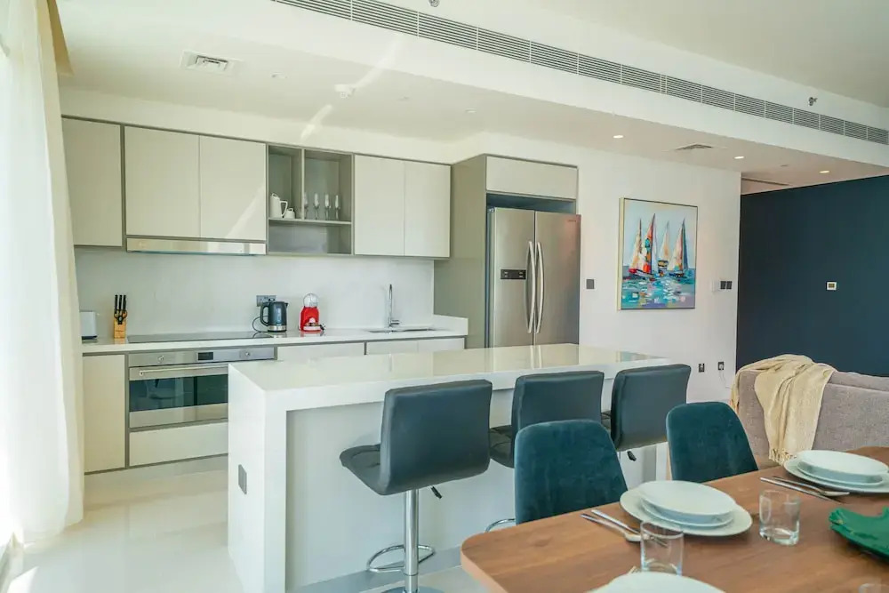 Luton Vacation Homes-Dubai Harbor