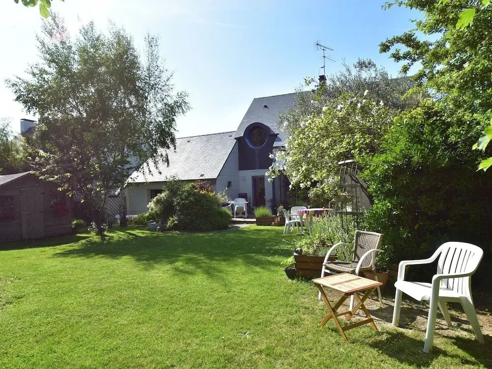 Cosy Holiday Home With Sheltered Terrace and Barbecue, Close to the Beach