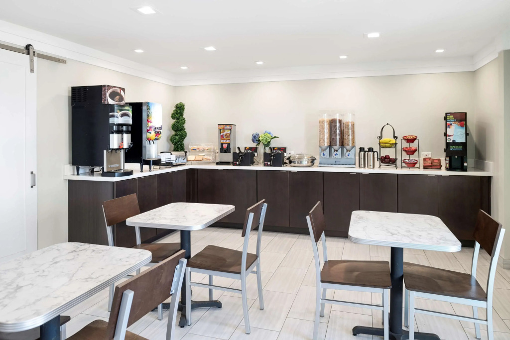 SureStay Hotel by Best Western San Diego Pacific Beach