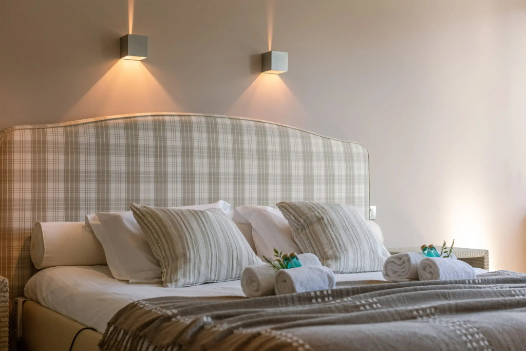 Beautiful and Authentic Apartment Nearby the Beach