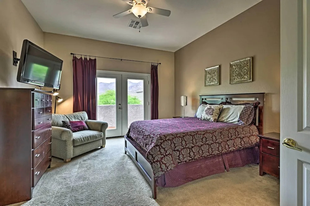 Golf Course View & Pool Access: Gold Canyon Gem