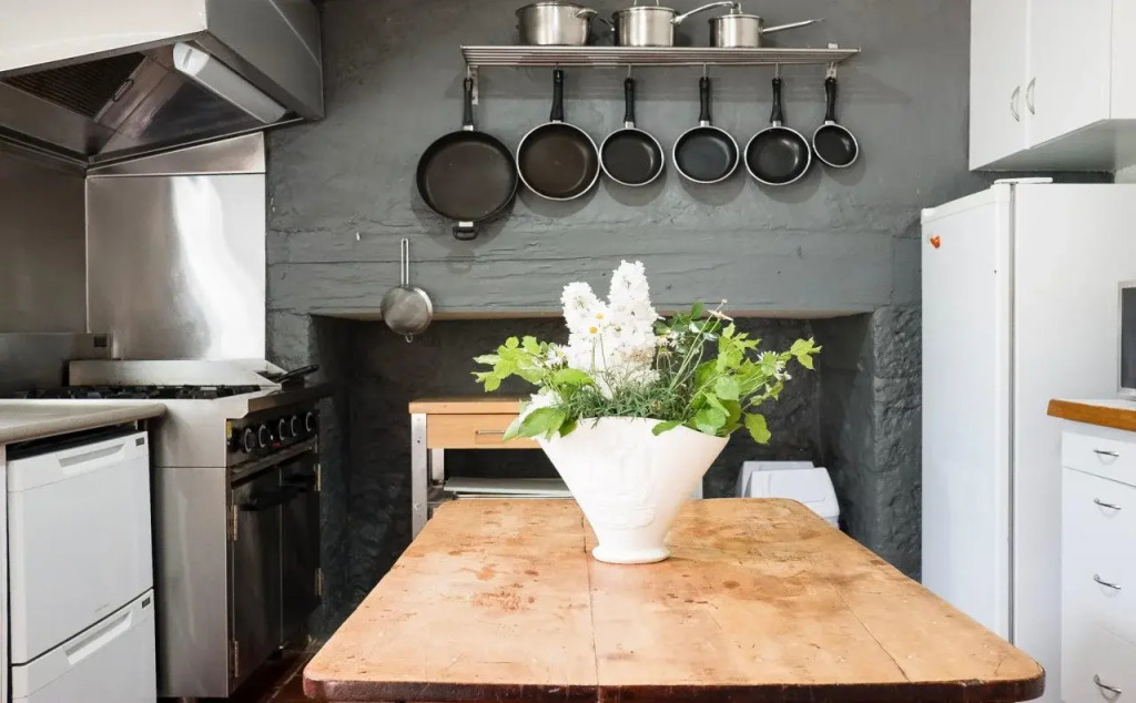 Clonmara Country House and Cottages