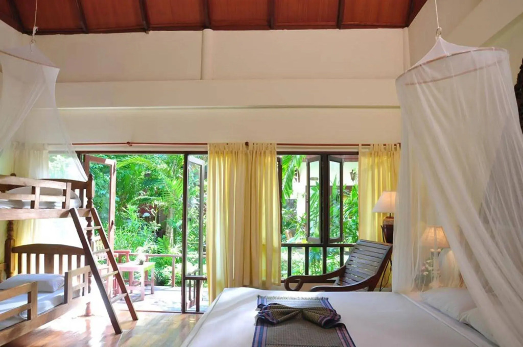 Royal Lanta Resort & Spa