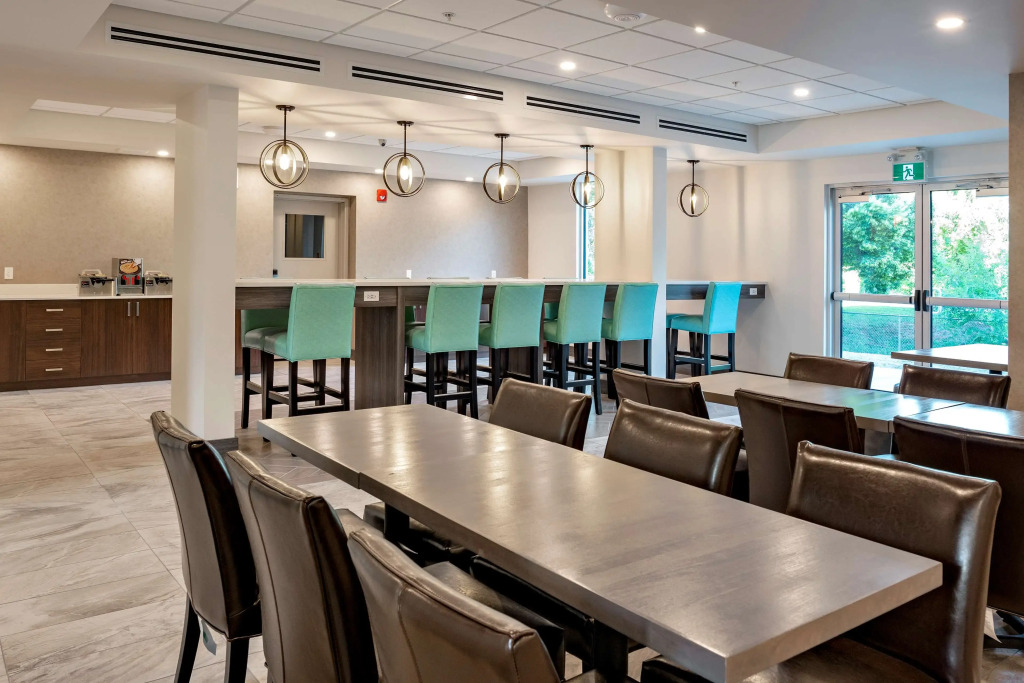 Coast Oliver Hotel
