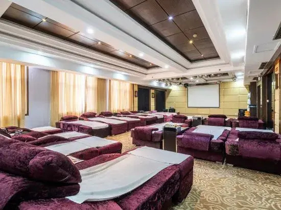 Weilai Holiday Inn