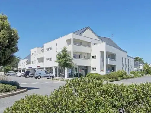 Apartment Ploemeur Appartement 3 Pieces Moderne Avec Ascenseur Balcon Proche Plages Et Commerces 2