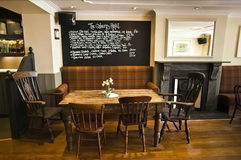 The Queens Hotel