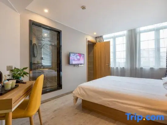 Ripple Hotel