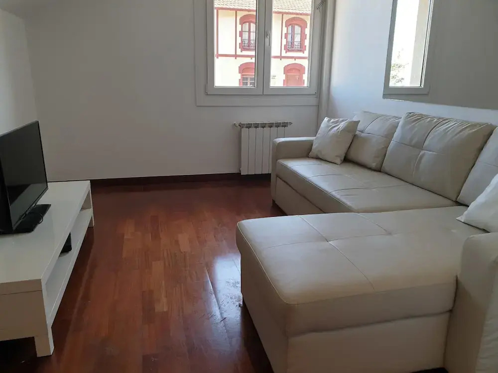 Hsuites96- Villa Unifamiliar- Parking Gratis
