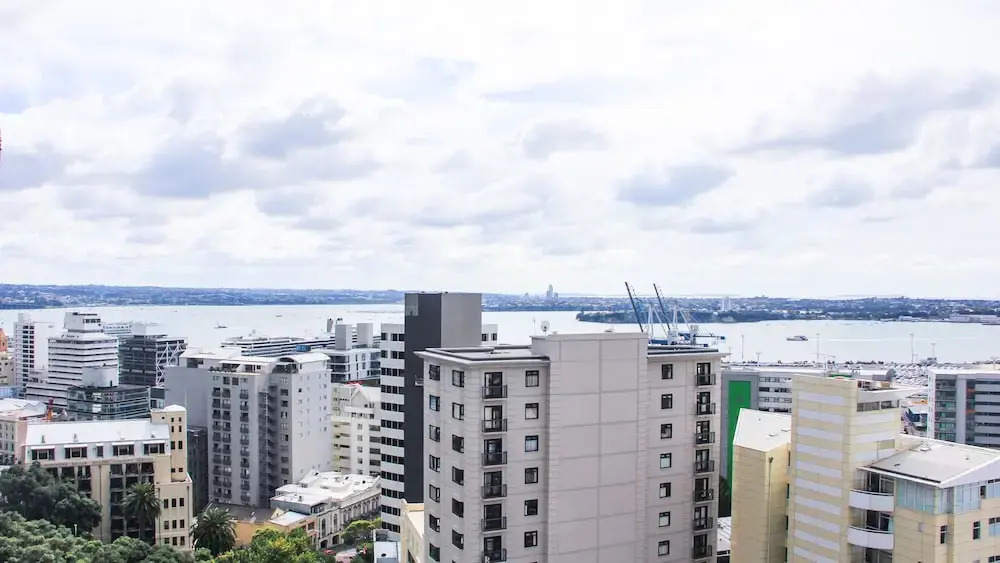 Semi Penthouse in Quadrant