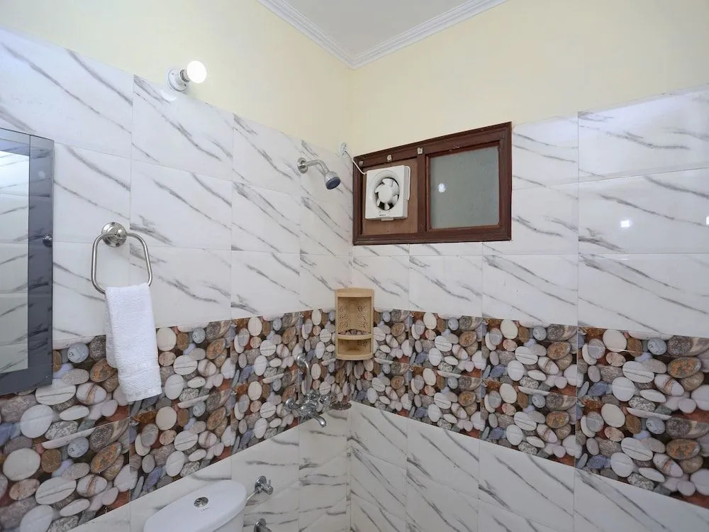 Naini Paradise by OYO Rooms