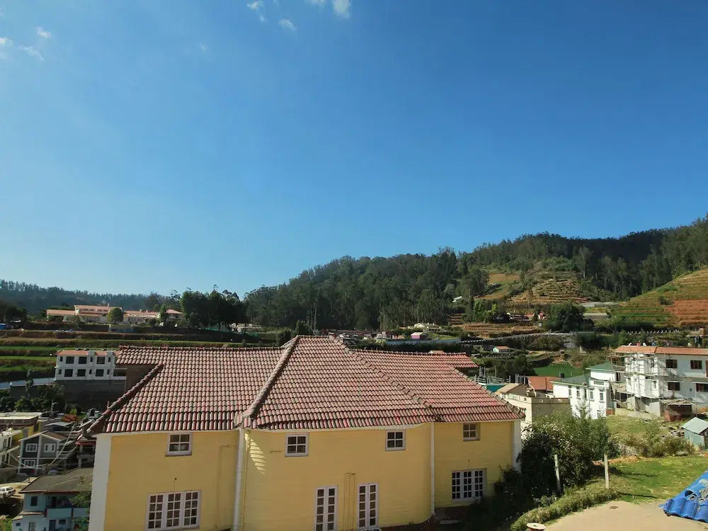 OYO 11709 A Ooty Honey Huts
