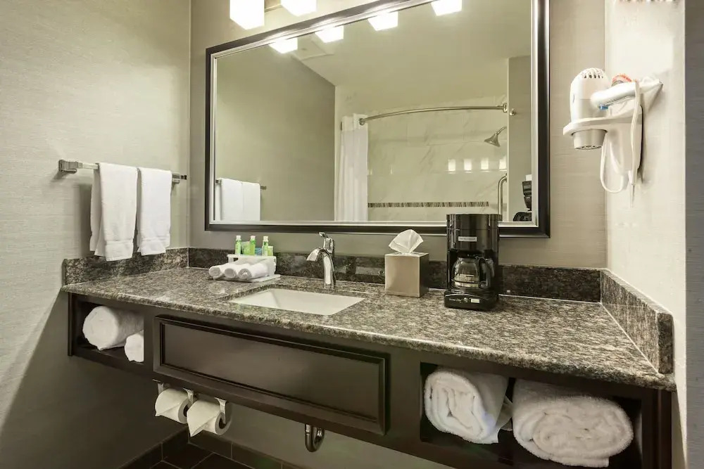 Holiday Inn Express & Suites Rapid City I-90 IHG