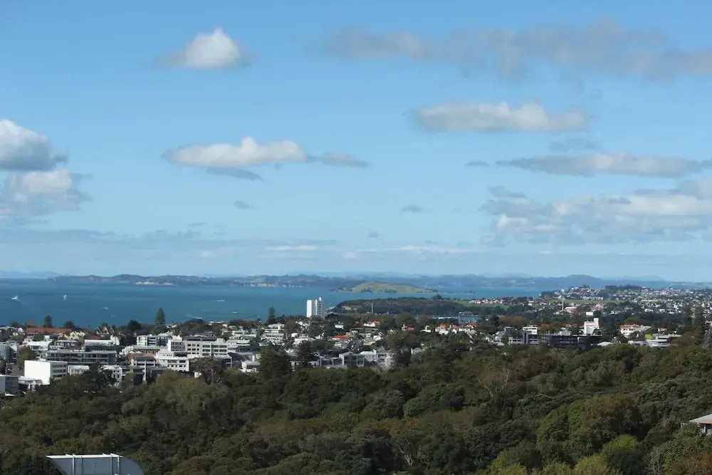 Sunny, Spacious And Magnificent Sea Views!