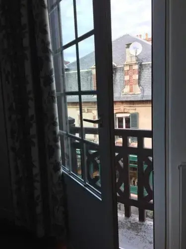 Hotel De Paris