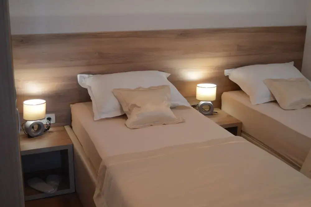 Grabovica Sobe-Blue Lake Luxury Rooms