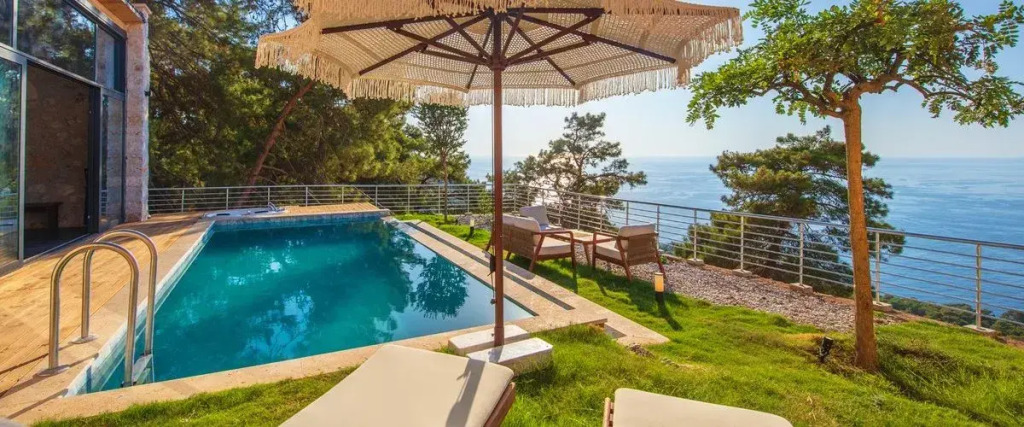 La Luna Villa 1
