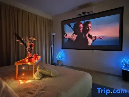 sunway velocity studi  A romantic night awaits you.