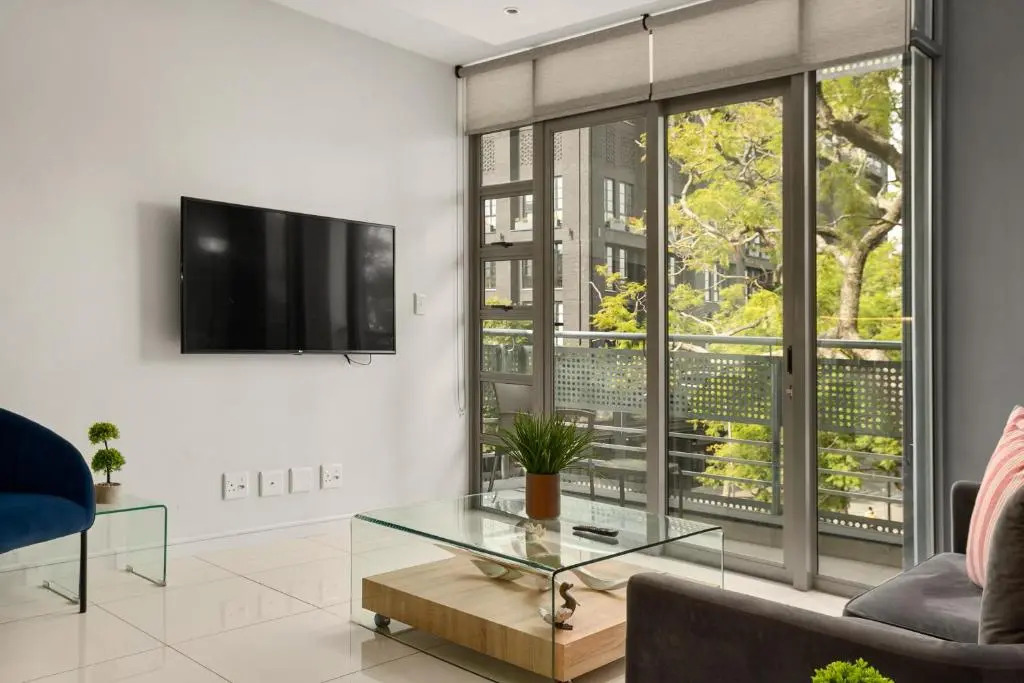 Easy Stay - The Median Rosebank