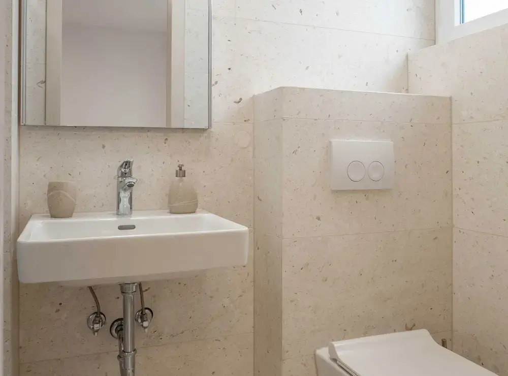 Spacious Povljana Apartment With Sea View and Terrace