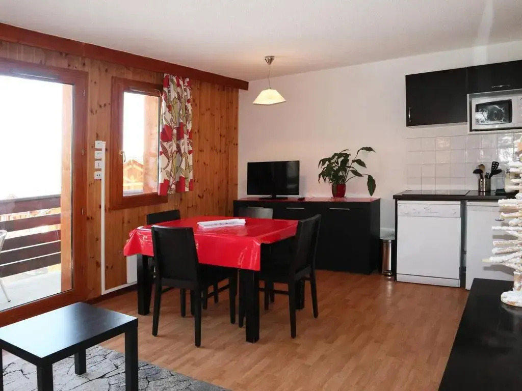 Appartement Les Orres, 2 pièces, 4 personnes - FR-1-322-32