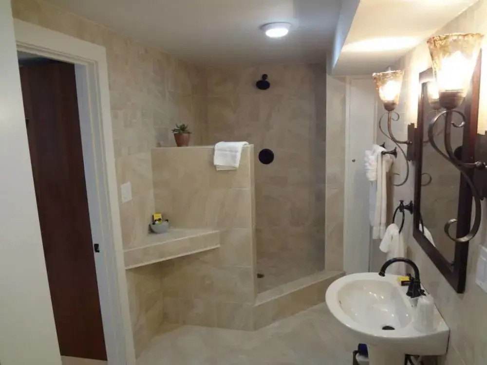 Sea Rose Suites