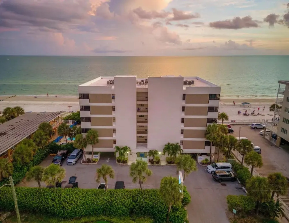 Arie Dam 404 by Ryson Vacation Rentals