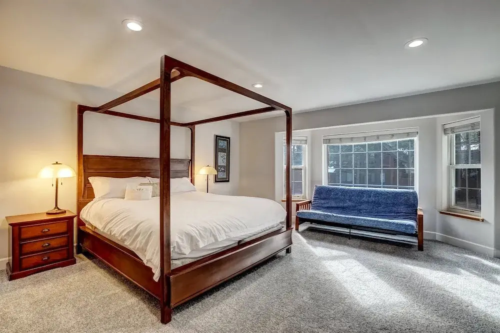 Nestled Pines Retreat Hot Tub, Pool Tahoe, Foosball, +more!
