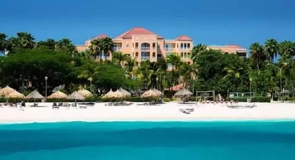 Tropical Digs