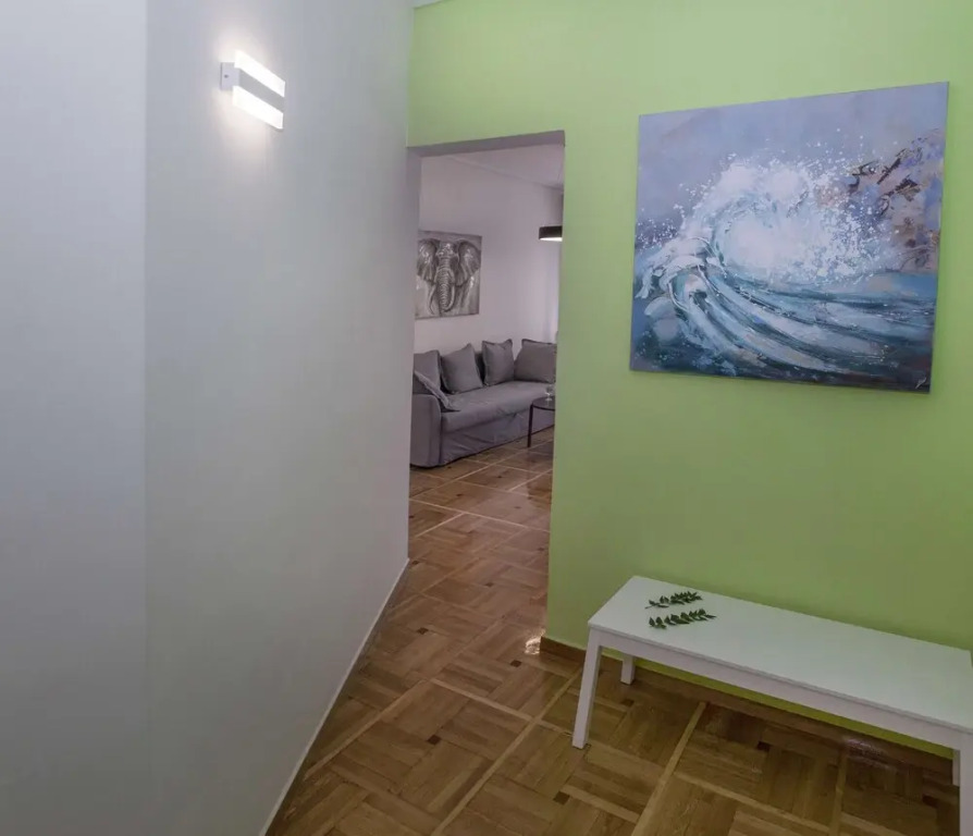 Modern Apartment close to Acropolis Museum by GHH