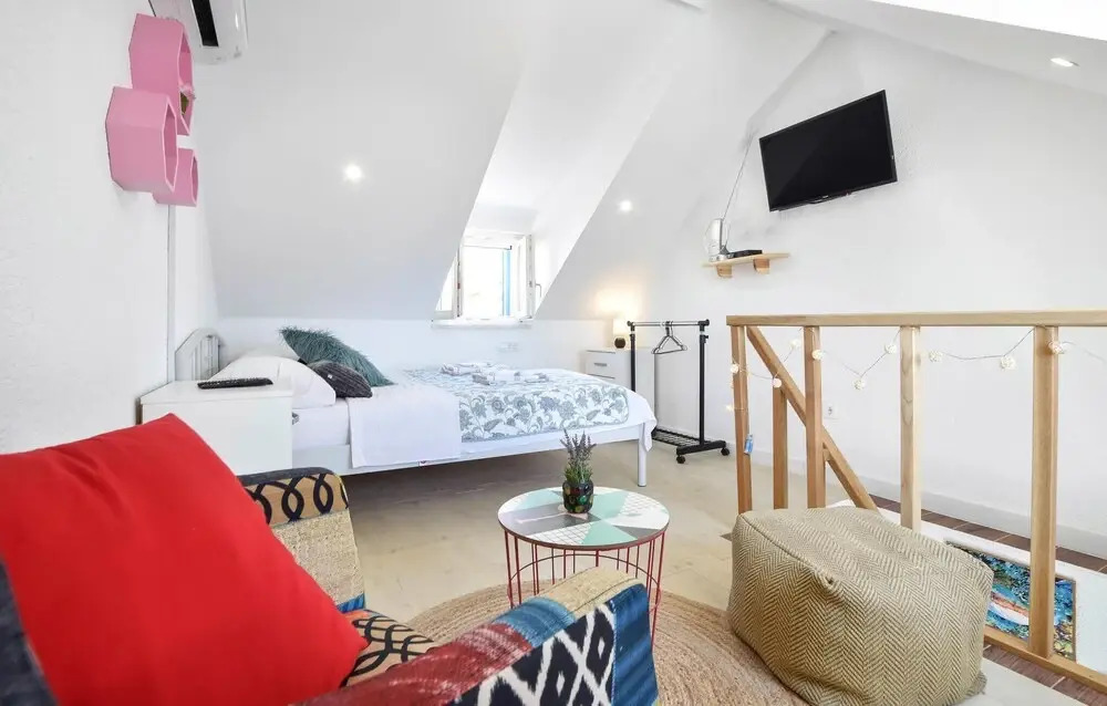 Nice Apartment in Split With 1 Bedrooms and Wifi
