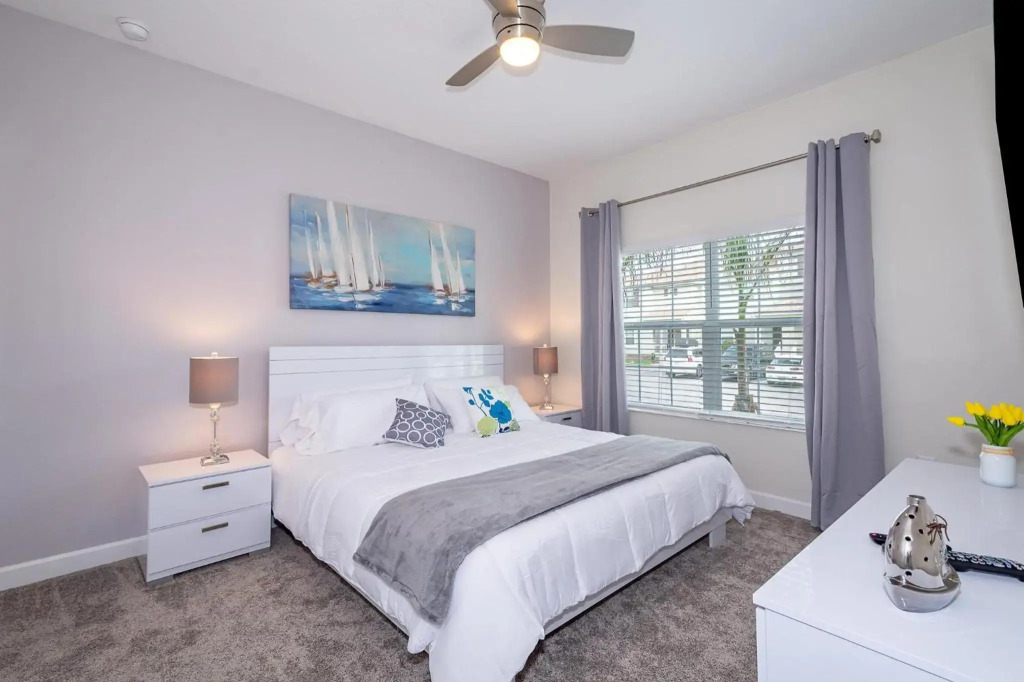 NG4816 Storey Lake Condo 4 bed 3 baths Private Pool & Free Waterpark