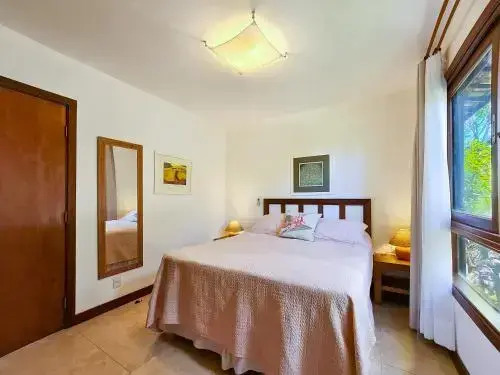 Resort em Imbassaí Praia Piscina Academia