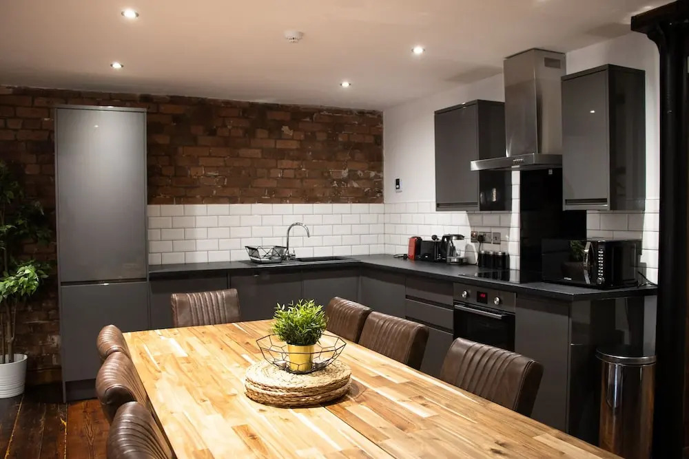UStay 27 Stanley Street Party Apartments