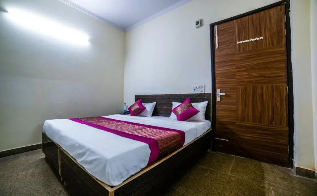 UK Residency By OYO Rooms