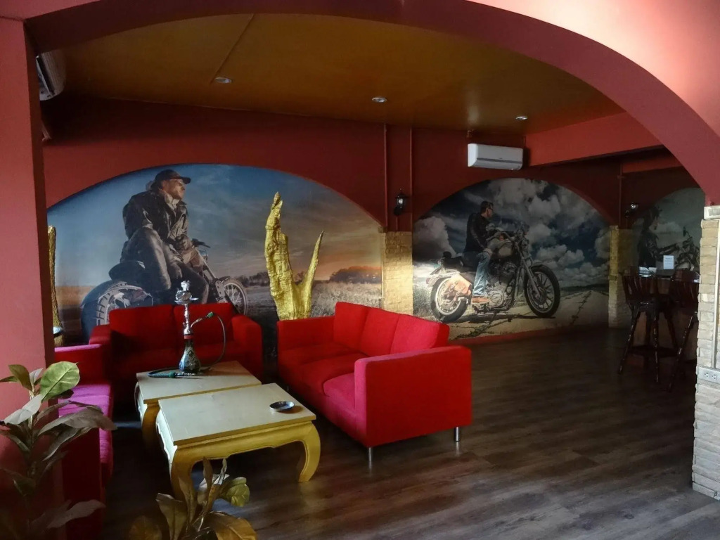 The Lounge Hotel