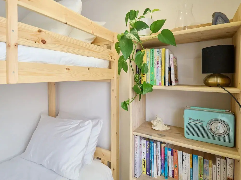 Host Stay Aurora