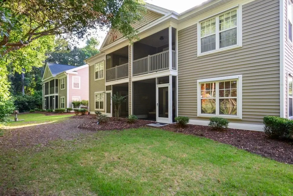 Ground-floor 3-bedroom condo with stunning golf course views. 3 Condo by Peace Vacations