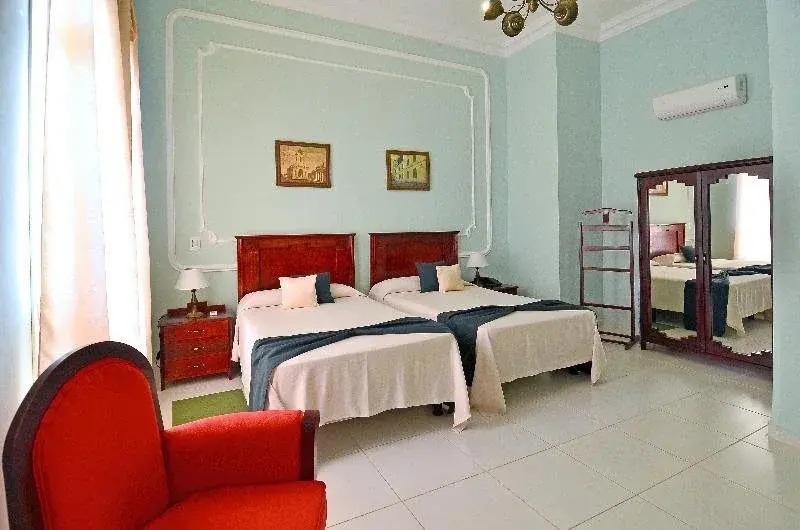 E Santa MarA­a