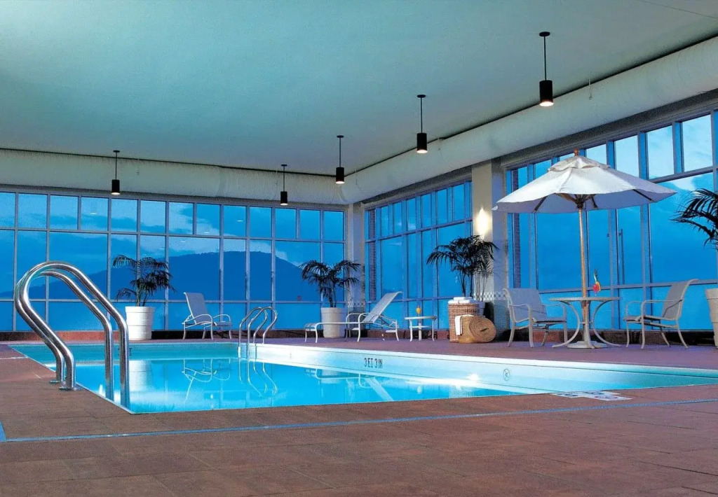 The Chattanoogan Hotel, Curio Collection By Hilton