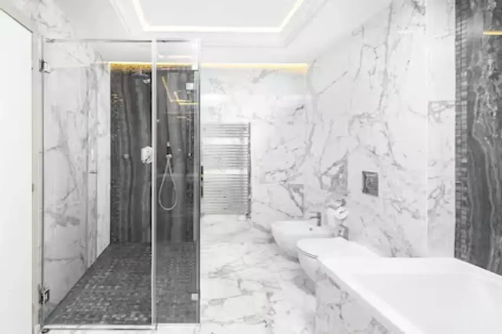 Tresor Le Palais Timisoara, Curio Collection by Hilton